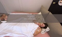 home alone housewife starts her day with pussy play