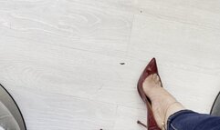 Toe cleavage with Louboutins