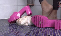 Beach sandals at work 3 floor view