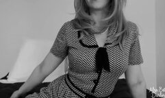 Vintage Housewife GFE Striptease Cum Countdown