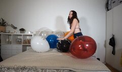 Saskia's yoga sit popping