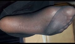 Alana - Taking off her stuffy stockings and cumming on her feet [foot worship, footjob, hand worship, fingernail insertion] (1080p)