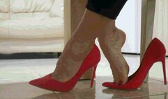 Shoeplay under the table WMV (1920x1080) FHD