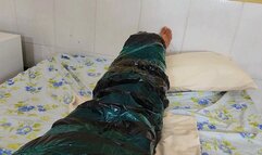 Farting explosive or atomic?, by Cleopatra and Slave Maky, (cam by Manu) FULL HD