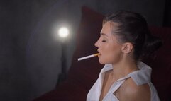 I need an ashtray (4K)