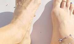 More tinies under Giantess' feet