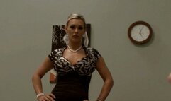 HE FUCKS THE STEPMOM OF HIS FRIEND WHO HOSTS HIM