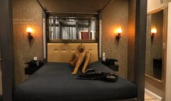 Living rubber doll on a Sybian!