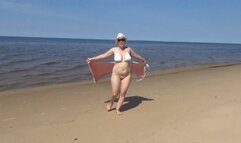 Mommy nude beach