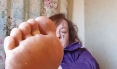 Scrunched meaty soles