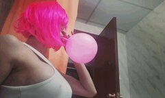 UNIVERSITARIA HINCHANDO GLOBOS