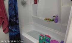 Samara: Playing in the Bath