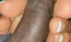 Sunny honey foot job car session