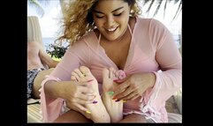 Kim Chi Teaches Antickl How to Tickle MP4