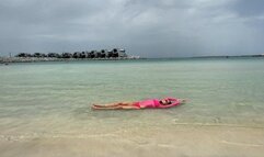 Vika in Dubai on the beach in bikini 4_1080