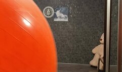 Cando orange ball jumping