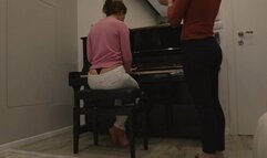 Piano Hanging Wedgie
