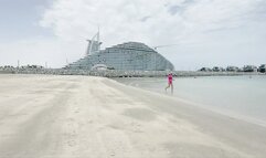 Vika in Dubai on the beach in bikini 3_720