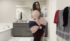 Two Temptations: Plump Paradise Fashion Fiesta