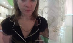 your face on into the glass