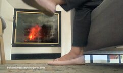 Shoepaly, dangling in flats