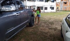 Driving great 4x4 truck and pumping pedal