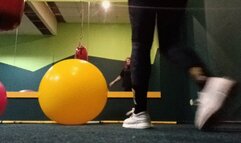 Phisyoball yellow and many balls in gym