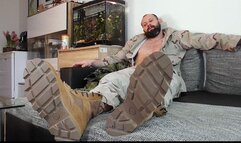 Barefoot soldier Kurka big soles