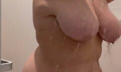 BBW fucks herself in shower