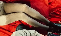 Drenched her grey leggings and black ankle socks (artwork without audio)