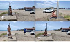 Showering in public, in the bathroom in front of the beach, while I masturbate with the dildo, many men pass by and see me masturbating, how horny I am