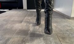 Clean the soles of my boots while I smoke a cigarette (kalinda)