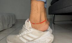 Sneaker Shoeplay with my Bare Feet