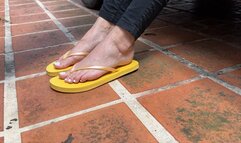 Kaena and her Fiat about to leave