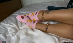 Sloppy thick latina Reyna Lorena footjob, sloppy self worship, spitty handjob, and a big load cum on soles!