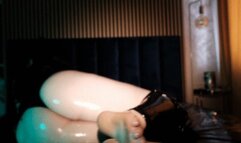 Just me playing in oil fully in latex