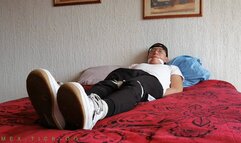 ZAY EN SU PRIMER VIDEO DE COSQUILLAS