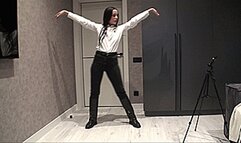 I look hot in these pants (1920x1080 HD ) MP4