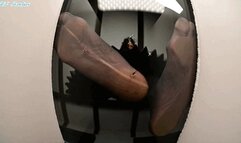 Moody Milf pantyhose giant drama! - MP4