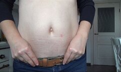 BELLY BUTTON EXTREME CLOSE-UP 9en