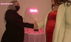 Enchanting Dinner with 2 Gassy Girls