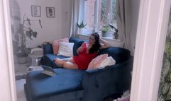 Rara gets tied up by the neighbour and cleave gagged