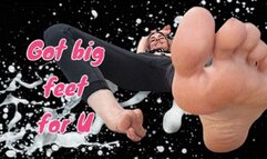 BIG FEET 7 ( foot fetish, worship, soles, toes, wrinkled, wiggling, spreading, foot play, cleavage, rubbing, goddess, virgin, upclose, big feet )