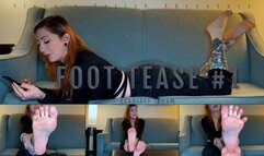 Scarlett's Foot Tease