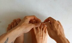 Cleaning my toes nails by myself: Got the nail broken and all the dirty off