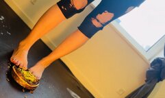 Pistachio Cake destroyed