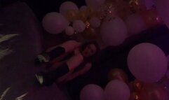 Balloon play in the Dark