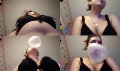 Underboob bubblegum chew - Bunny Looner