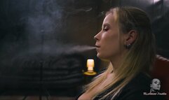 Rod between her lips 4K MP4