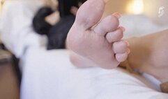 I AM IGNORING YOU WHILE I'M READING MY BOOK - SPLENDID HEELS